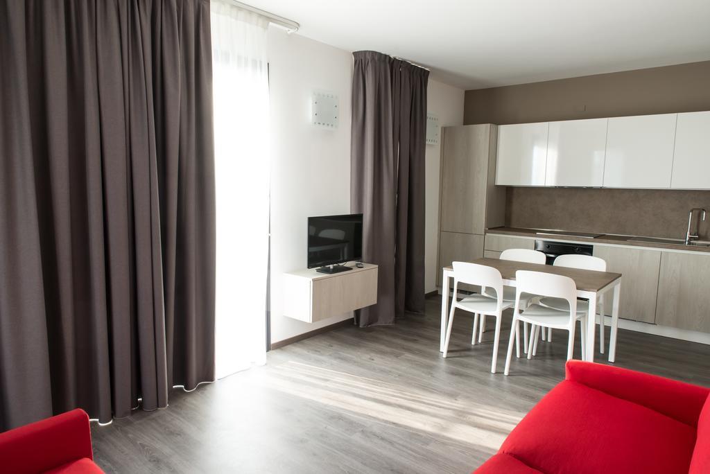 Apartamento Residenza Luigina Varenna Habitación foto